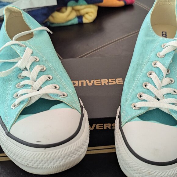 Converse Shoes - Unisex low top Converse